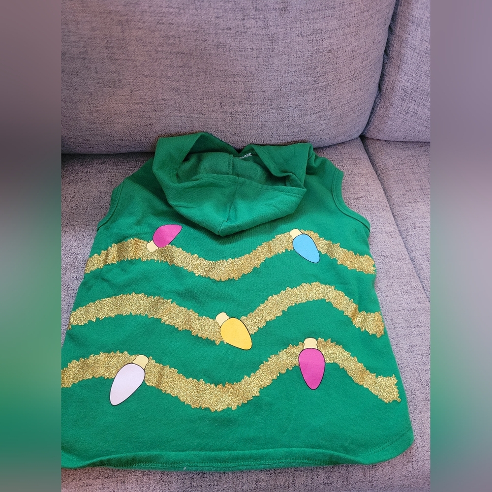 Christmas lights dog sweater. Size large. Made by Vibrant life.